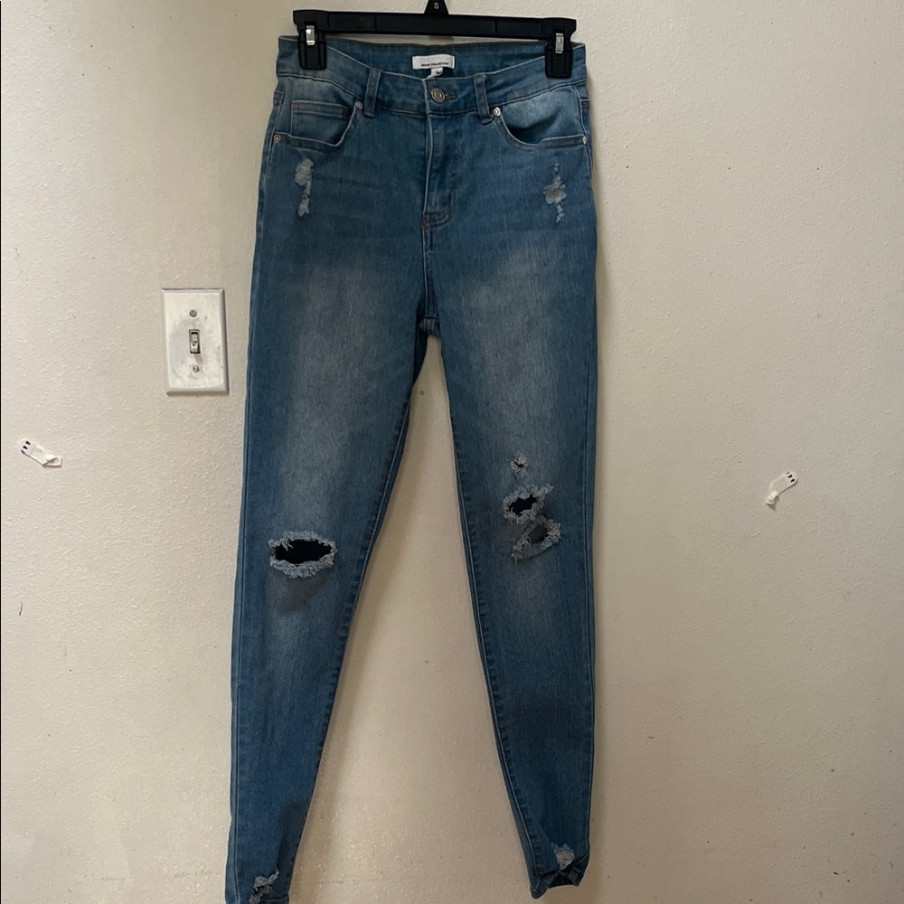 Trendy Blue Distressed stretch Skinny Jeans!! Brand  love streak !!